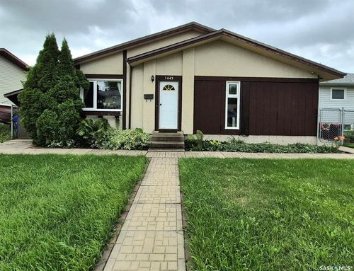 1443 4th St E, Prince Albert, SK, S6V0L7 | Card Image