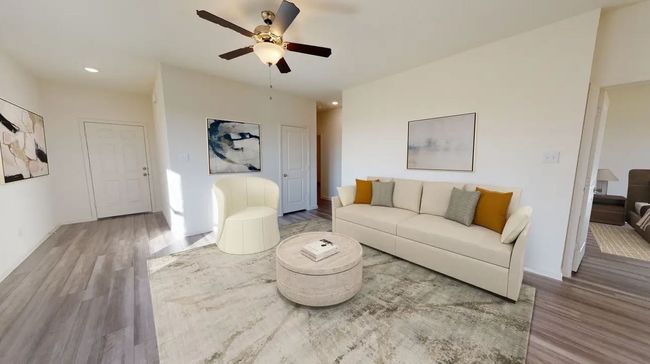 Family Room | Image 5