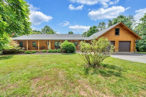 250 Knoll Ridge Ln, Rocky Mount, VA, 24151-5874 | Card Image