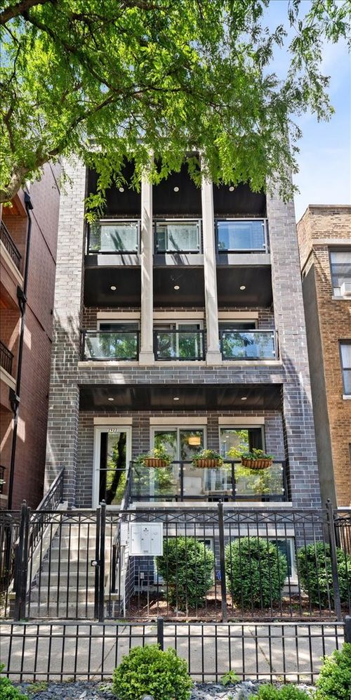 1-2922 N Sheffield Ave, Chicago, IL, 60657-7429 | Card Image