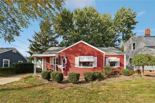6508 Delora Ave, Cleveland, OH, 44144-4233 | Card Image
