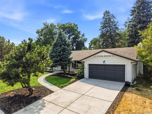 3831 S Hillcrest Dr, Denver, CO, 80237-1107 | Card Image
