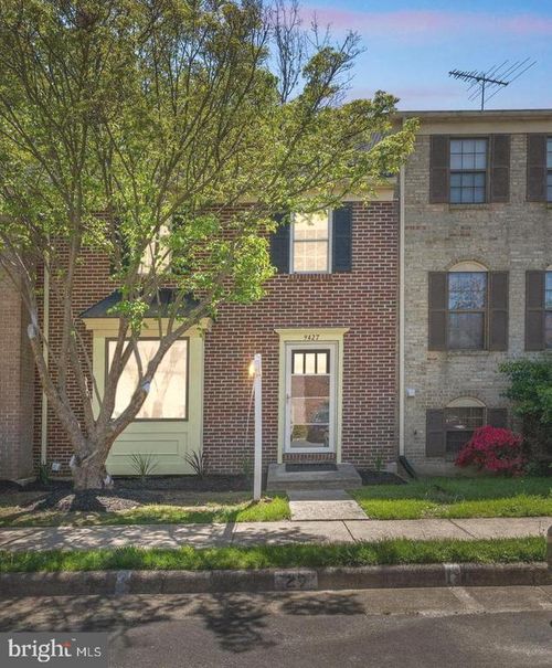 9427 Candleberry Ct, BURKE, VA, 22015-3251 | Card Image