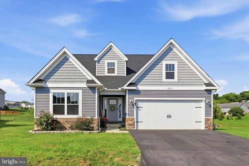 263 Twickenham Dr, MARTINSBURG, WV, 25403-0312 | Card Image