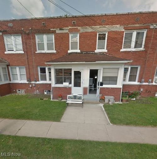 8 Anaconda Road, Akron, OH, 44310 | Card Image