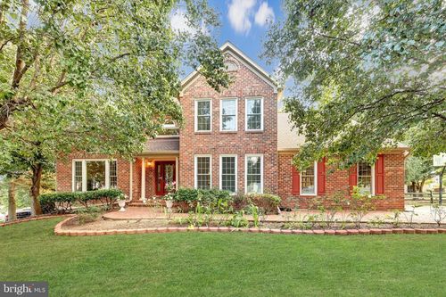 15313 Surrey House Way, CENTREVILLE, VA, 20120-1159 | Card Image