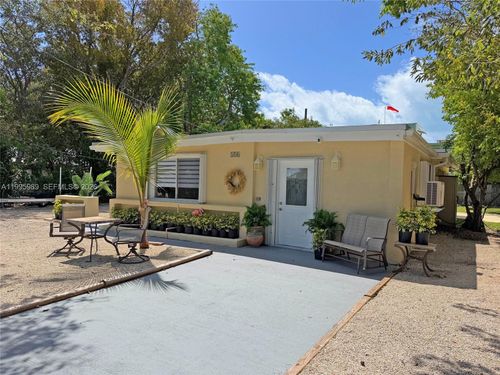 158 Pearl Ave, Tavernier, FL, 33070-2422 | Card Image