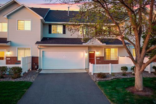 h-3001 Juniper Ln, Woodbury, MN, 55125-9523 | Card Image