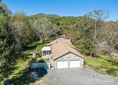 553 Nellie John Drive, House other with 3 bedrooms, 2 bathrooms and null parking in Clyde NC | Image 2