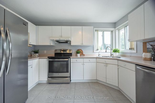 253 Mcgarrell Dr, House other with 4 bedrooms, 3 bathrooms and 2 parking in London ON | Image 9