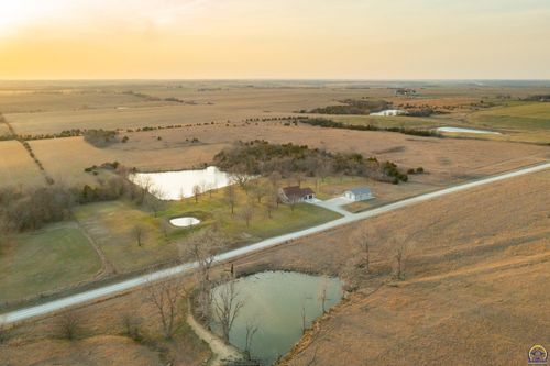 12855 Y Rd, Meriden, KS, 66512-9437 | Card Image