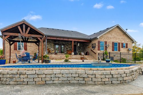 1560 Fairfield Rd, Westmoreland, TN, 37186-5372 | Card Image