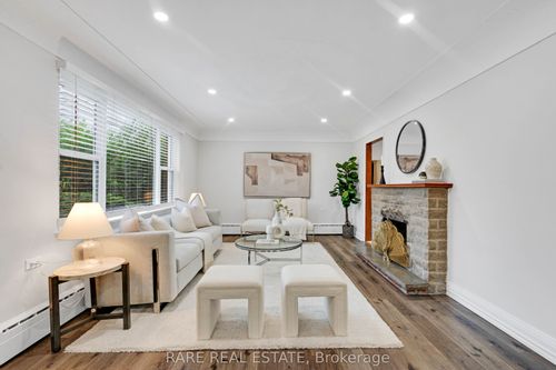 2073 Leighland Rd, Burlington, ON, L7R3S9 | Card Image