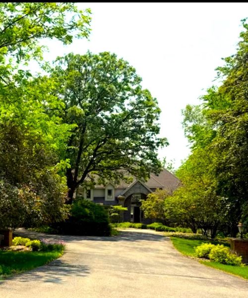 5472 Weatherhill Dr Sw, Rochester, MN, 55902-8860 | Card Image