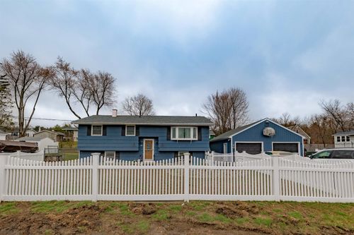 25 Pelham Street, Nashua, NH, 03063 | Card Image