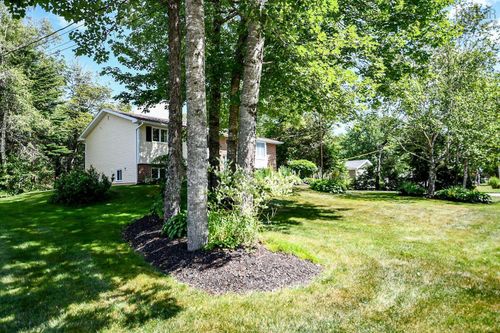 125 Danny Dr, Beaver Bank, NS, B4G1B3 | Card Image