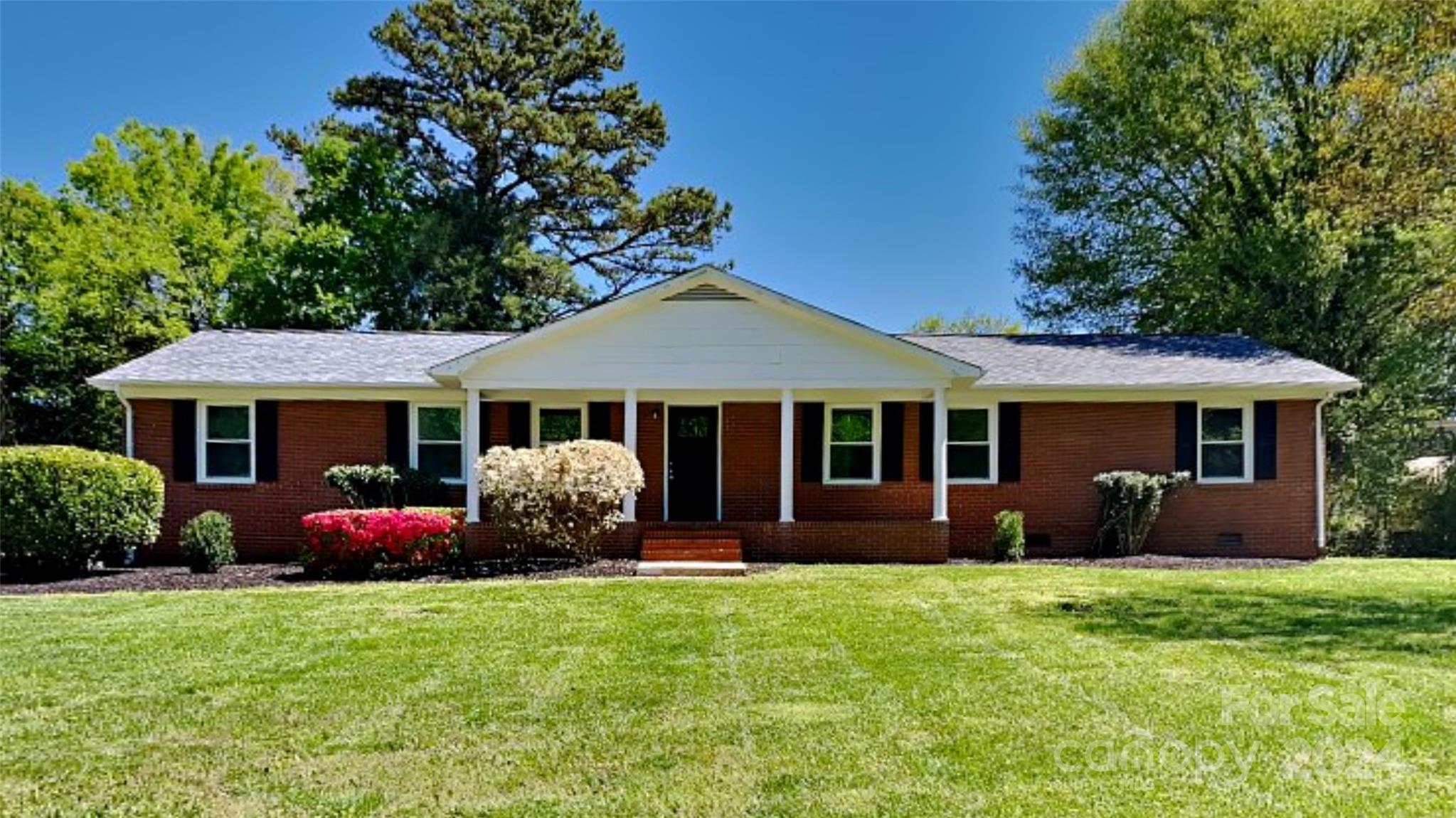 Willow Ln, Harrisburg, NC 28075