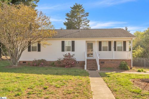 18 Genesis Ct, Greenville, SC, 29601-4211 | Card Image