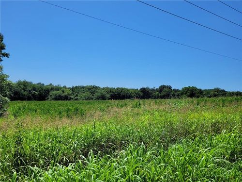 6703 S Arnett Rd, Grain Valley, MO, 64029-9502 | Card Image