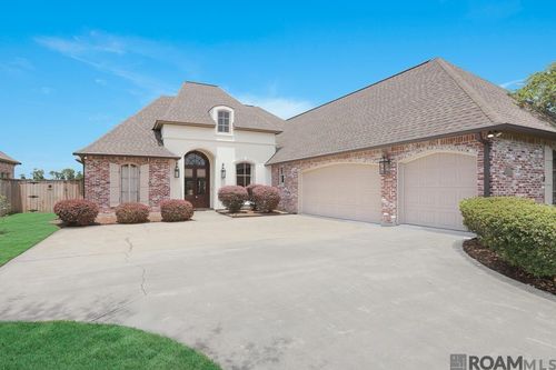 13534 Kings Court Ave, Baton Rouge, LA, 70810-0439 | Card Image