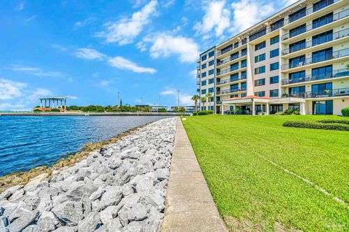 105 Port Royal Way, Pensacola, FL, 32502-5775 | Card Image
