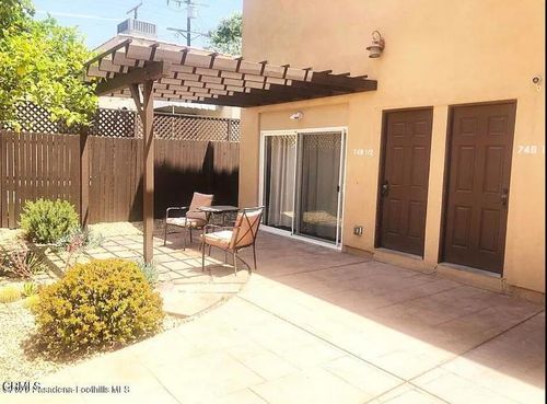 12-748 N La Jolla Ave, Los Angeles, CA, 90048-3527 | Card Image