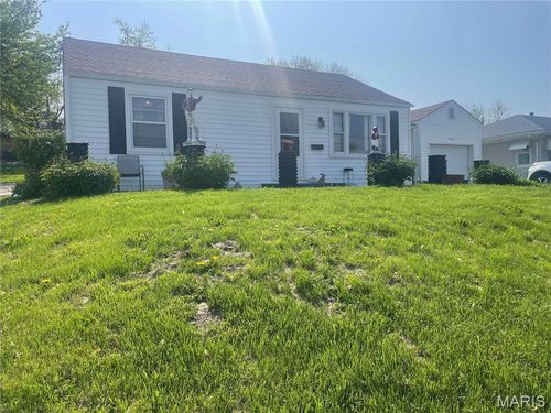 4044 Mcmasters Ave, Hannibal, MO, 63401-2449 | Card Image