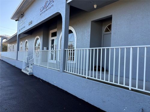 ste-112-113-2421 Shreve St, PUNTA GORDA, FL, 33950-5972 | Card Image