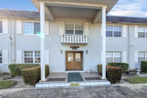 apt-210w-1560 Mckinley St, Hollywood, FL, 33020-3213 | Card Image