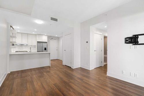 701-46 9 St Ne, Calgary, AB, T2E7Y1 | Card Image