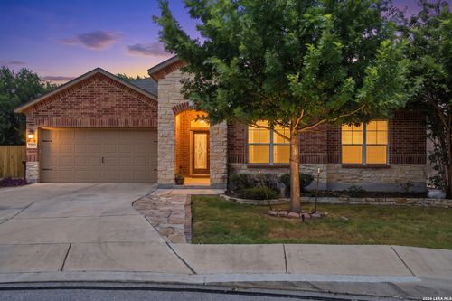 13523 Bradford Gln, San Antonio, TX, 78254-2086 | Card Image