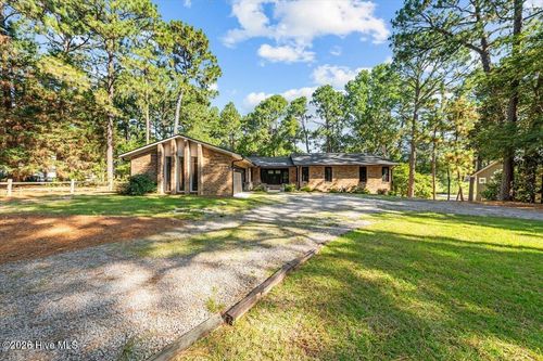 5 Crows Nest, Whispering Pines, NC, 28327-9332 | Card Image