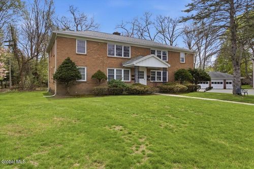 apt-4-11 Kensington Ct, Delmar, NY, 12054-2823 | Card Image