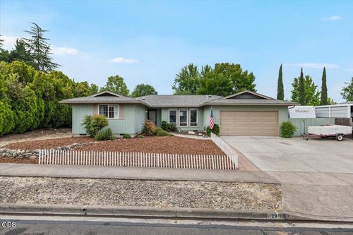 2978 Seckel St, Medford, OR, 97504-8168 | Card Image