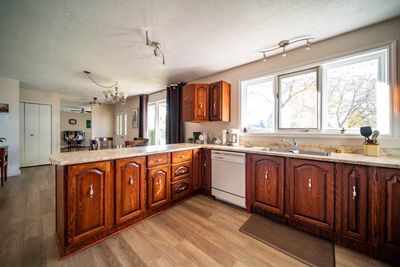 4218 54 Ave, House detached with 5 bedrooms, 3 bathrooms and 3 parking in Provost AB | Image 2