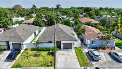 1041 W Lakewood Road, House other with 3 bedrooms, 2 bathrooms and null parking in West Palm Beach FL | Image 1