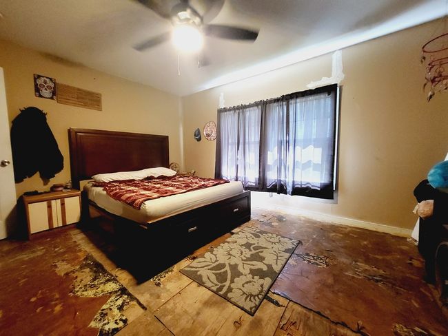 213 Hawthorne St, Home with 4 bedrooms, 1 bathrooms and null parking in Elkhart TX | Image 5