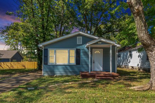 2067 Bessie St, Springfield, TN, 37172-2047 | Card Image