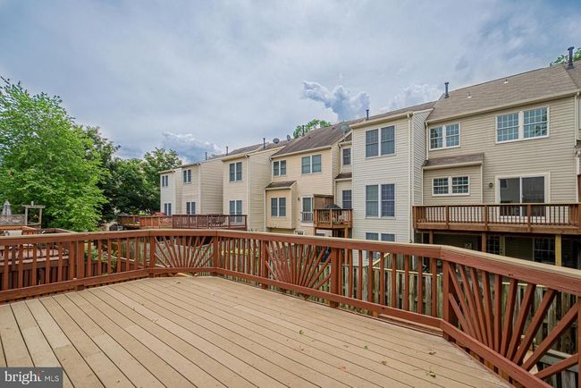 3916 Maximilian Ct, Townhouse with 3 bedrooms, 2 bathrooms and null parking in FAIRFAX VA | Image 4