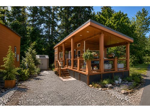 wfb40-65000 E Highway 26, Welches, OR, 97067-9604 | Card Image