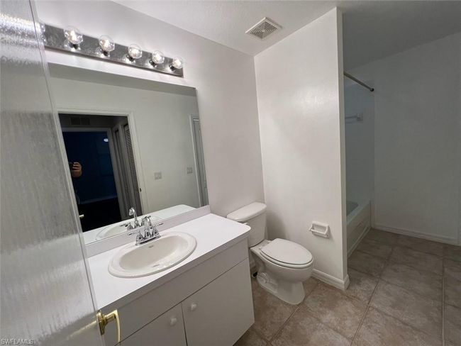 APT-615 - 8550 Kingbird Loop, Condo with 2 bedrooms, 2 bathrooms and 1 parking in ESTERO FL | Image 28