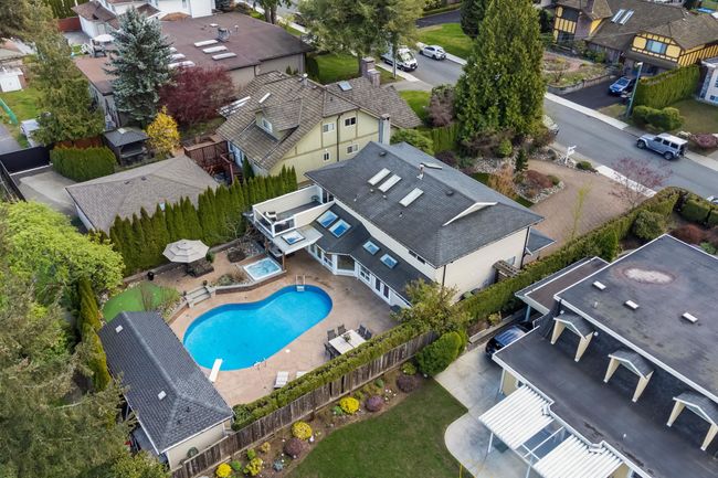 809 Sprice Avenue, House other with 5 bedrooms, 4 bathrooms and 6 parking in Coquitlam BC | Image 39