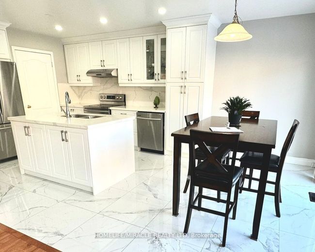 24 Zimmer St, House other with 4 bedrooms, 3 bathrooms and 4 parking in Brampton ON | Image 8