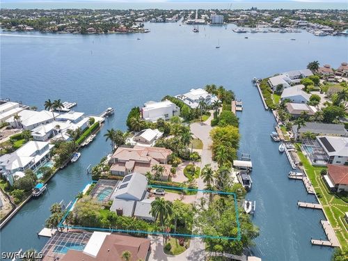 1420 Jewel Box Ave, NAPLES, FL, 34102-0526 | Card Image