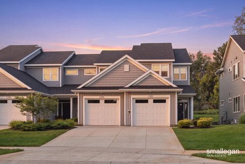 2382 Watertown Way Ne, Grand Rapids, MI, 49505 | Card Image