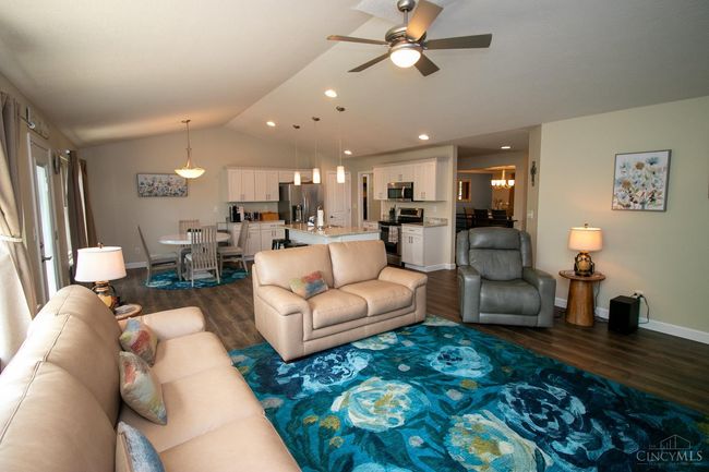 1331 Peregrine Way, House other with 4 bedrooms, 3 bathrooms and null parking in Hamilton OH | Image 11