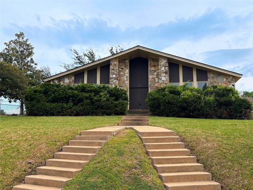 12 Creekwood Cir, Richardson, TX, 75080-2608 | Card Image