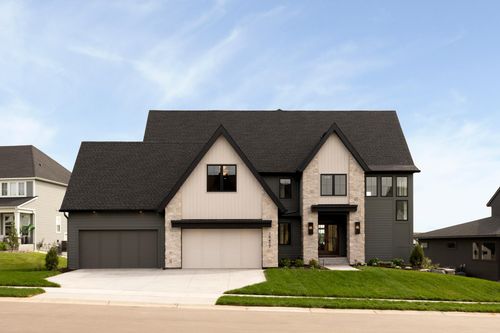 16457 47th Pl N, Plymouth, MN, 55446-6004 | Card Image