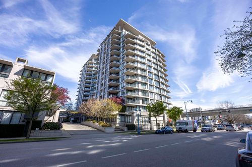 811-5811 No. 3 Rd, Richmond, BC, V6X4L7 | Card Image