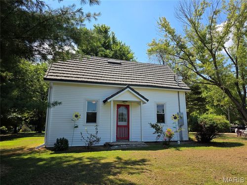 22746 Nebraska Rd, Ashley, IL, 62808-2508 | Card Image